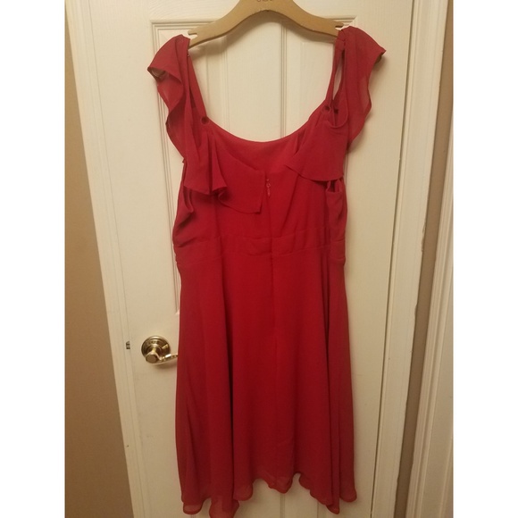 Red Dress - Picture 2 of 3